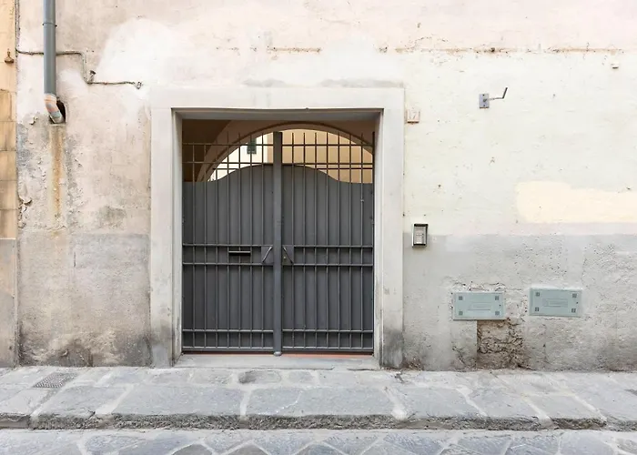 Casa Santa Croce